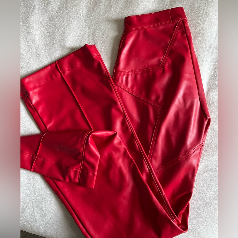 Revive red VENUS FLARES / X MARS size 29